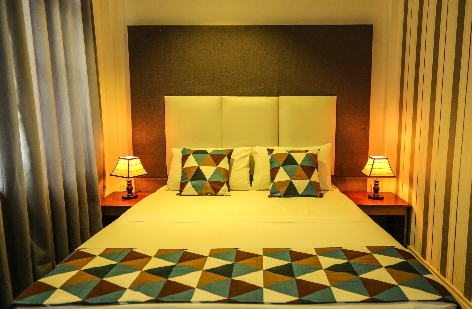 קנדי Mintaas Hotel מראה חיצוני תמונה